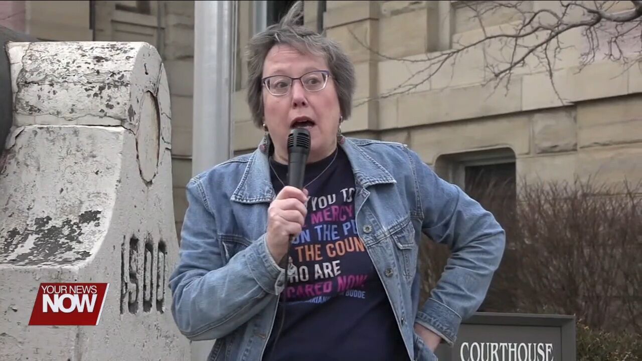 Allen County Democrats hold protest at Lima Courthouse